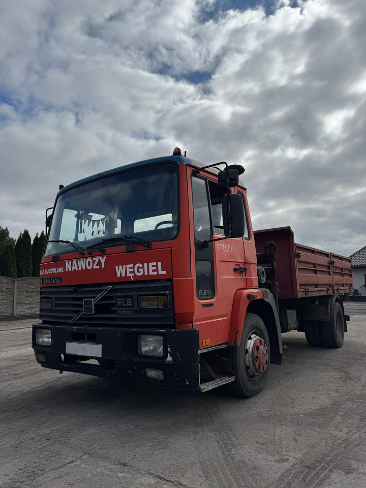 VOLVO FL614 - Tipper, Crane truck: picture 3 VOLVO FL614 - Tipper, Crane truck: picture 3