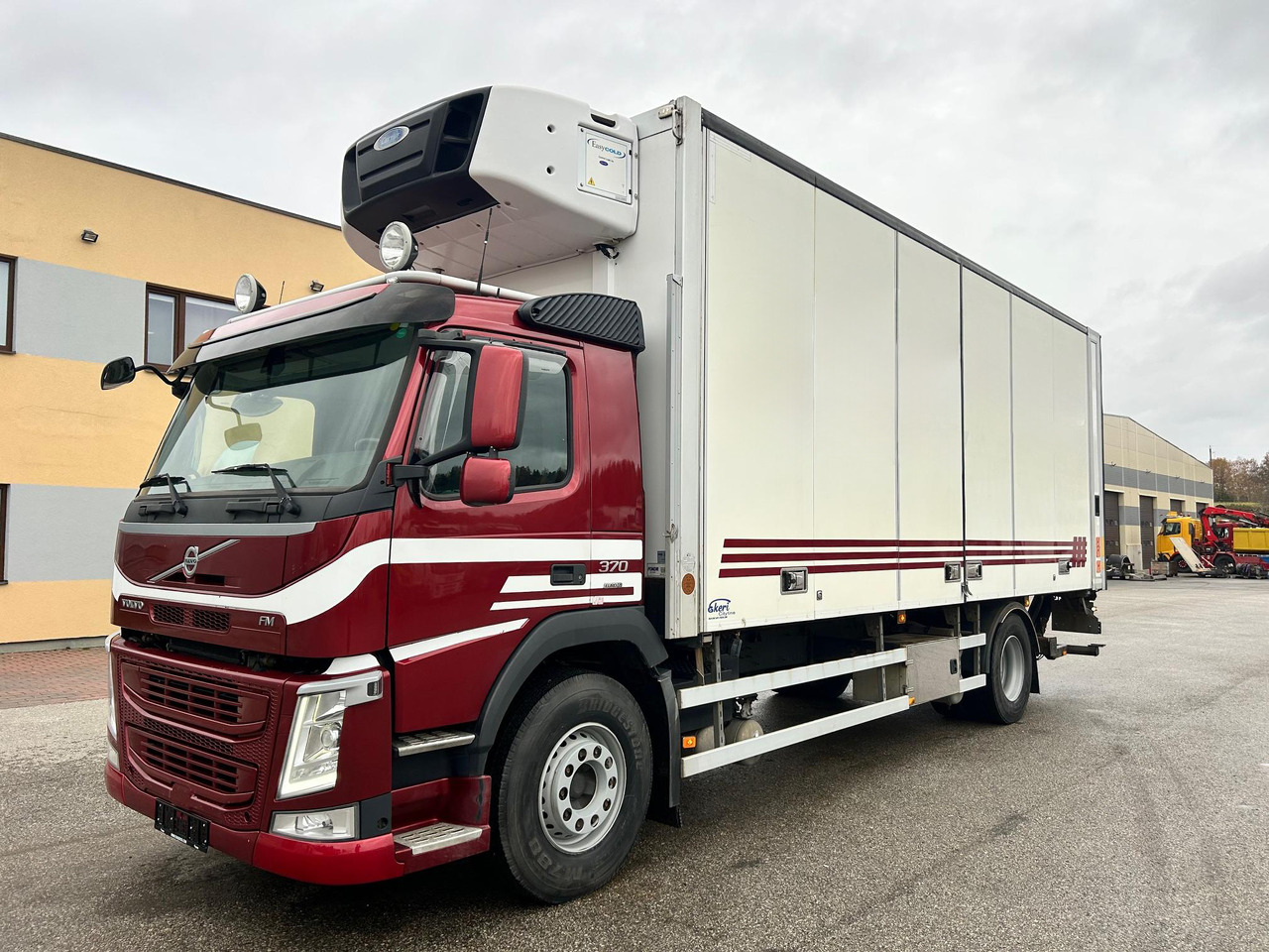 VOLVO FM370 - Refrigerator truck: picture 2 VOLVO FM370 - Refrigerator truck: picture 2