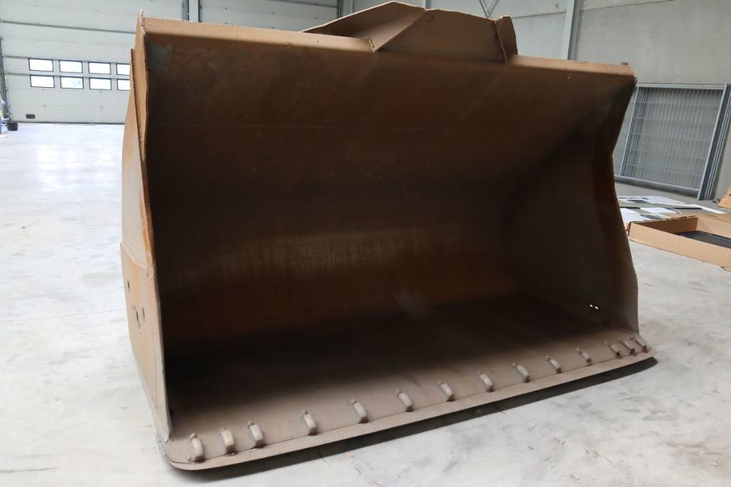 Komatsu WA470 - Loader bucket for Construction machinery: picture 3 Komatsu WA470 - Loader bucket for Construction machinery: picture 3