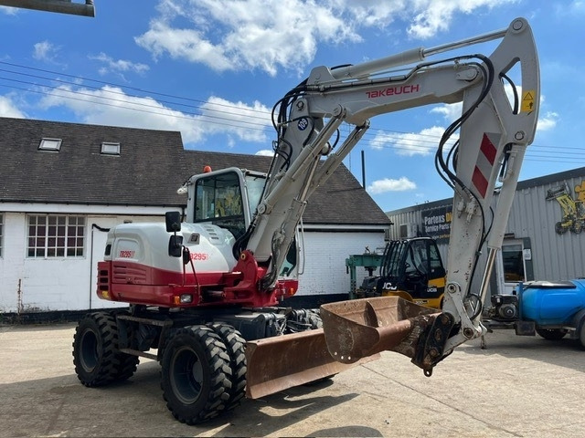 Takeuchi TB295W  - Wheel excavator: picture 2 Takeuchi TB295W  - Wheel excavator: picture 2