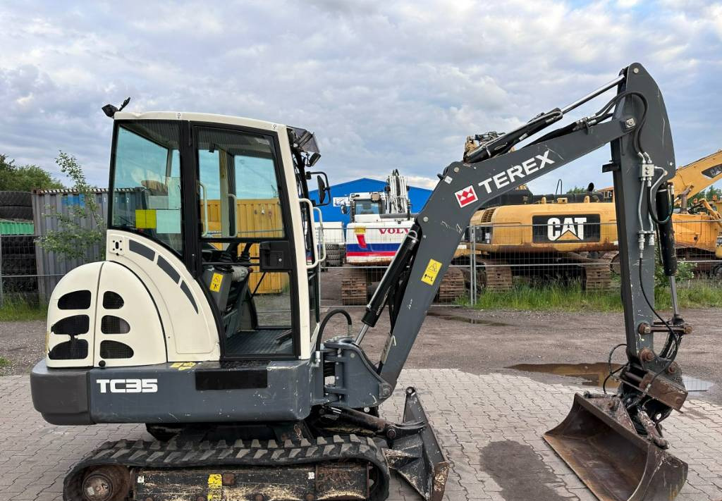 Terex TC 35 mit 3 Löffel - Mini excavator: picture 2 Terex TC 35 mit 3 Löffel - Mini excavator: picture 2