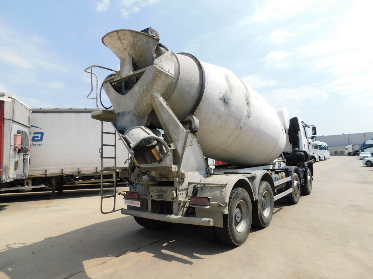 Ford Lt12xl 7h cargo 4142m - Concrete mixer truck: picture 3 Ford Lt12xl 7h cargo 4142m - Concrete mixer truck: picture 3