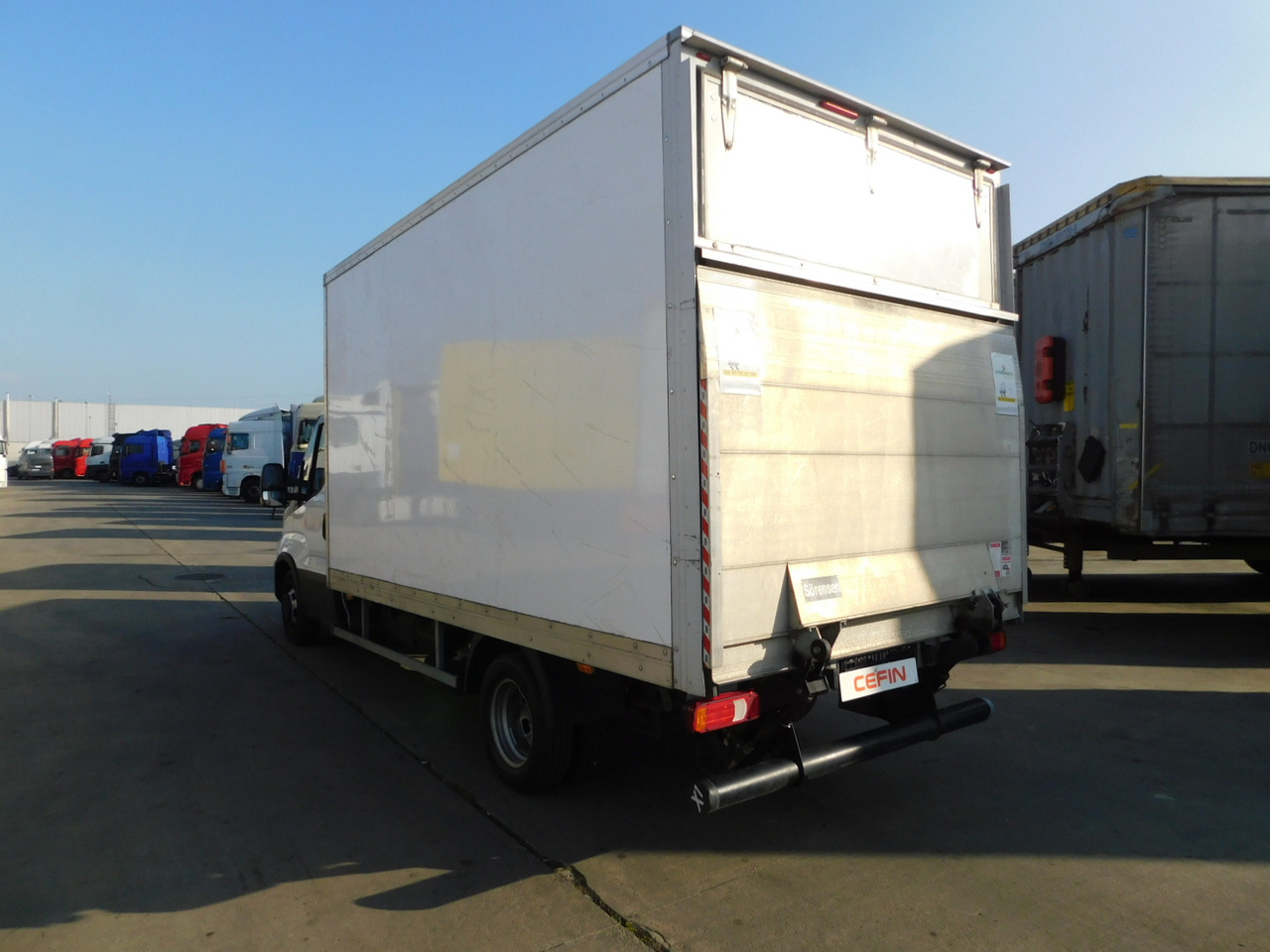 Iveco 35c16h30 - Box van: picture 4 Iveco 35c16h30 - Box van: picture 4