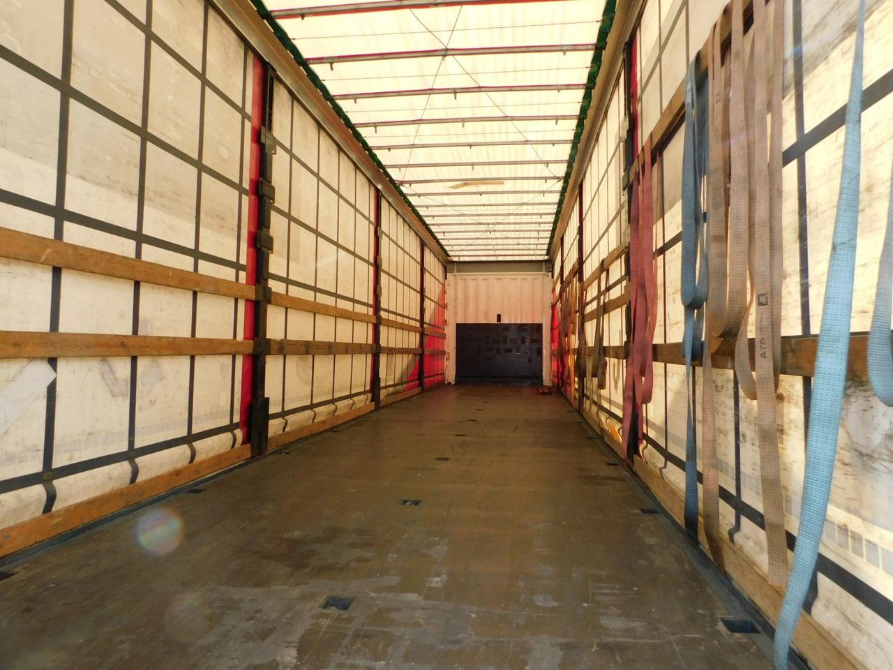 Krone Sd - Curtainsider semi-trailer: picture 5 Krone Sd - Curtainsider semi-trailer: picture 5