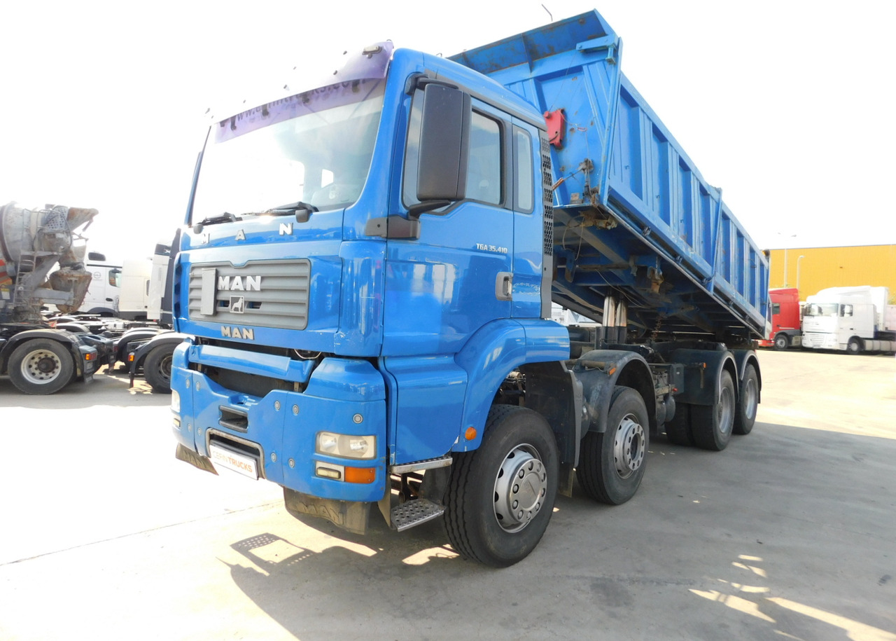 Man Tga - Tipper: picture 1 Man Tga - Tipper: picture 1