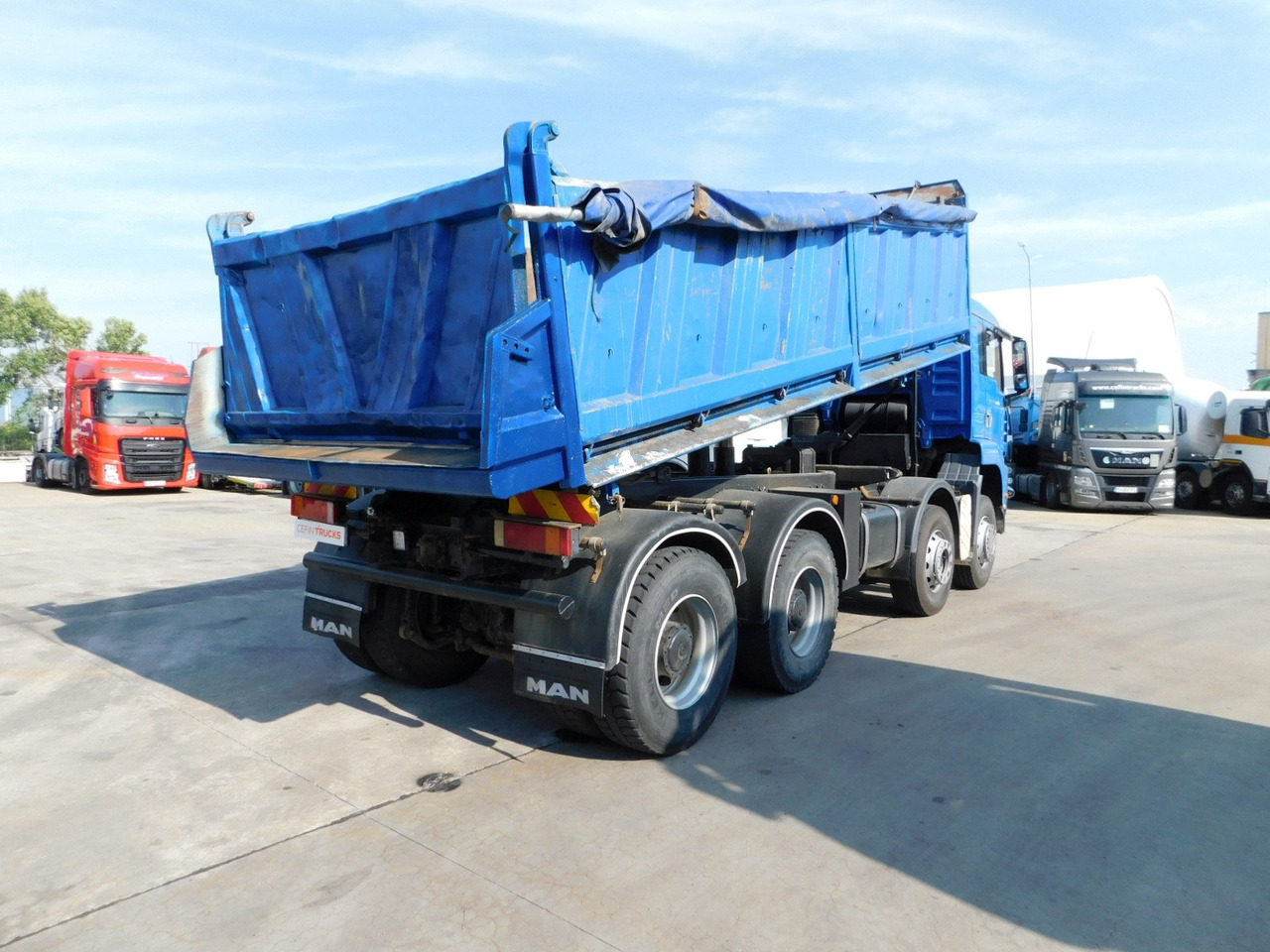 Man Tga - Tipper: picture 3 Man Tga - Tipper: picture 3