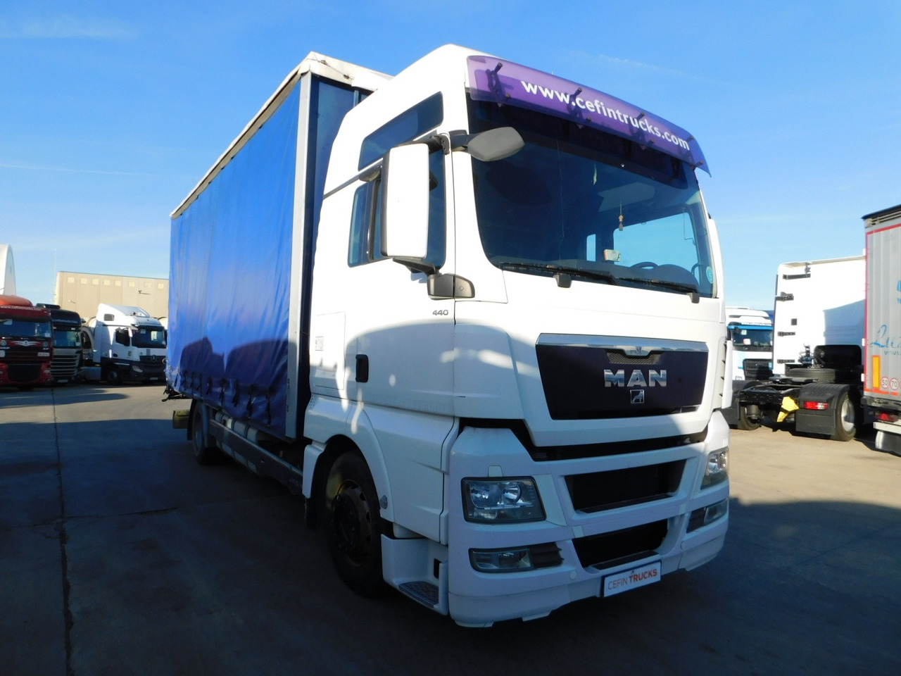 Man Tgx 18440 - Curtainsider truck: picture 2 Man Tgx 18440 - Curtainsider truck: picture 2