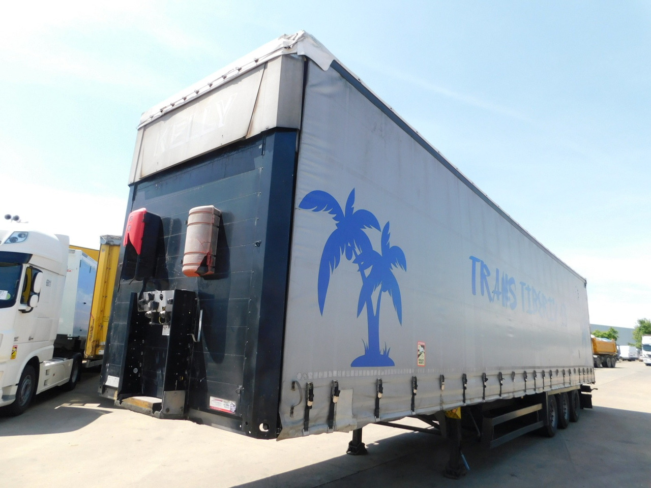 Curtainsider semi-trailer Schmitz S01: picture 1