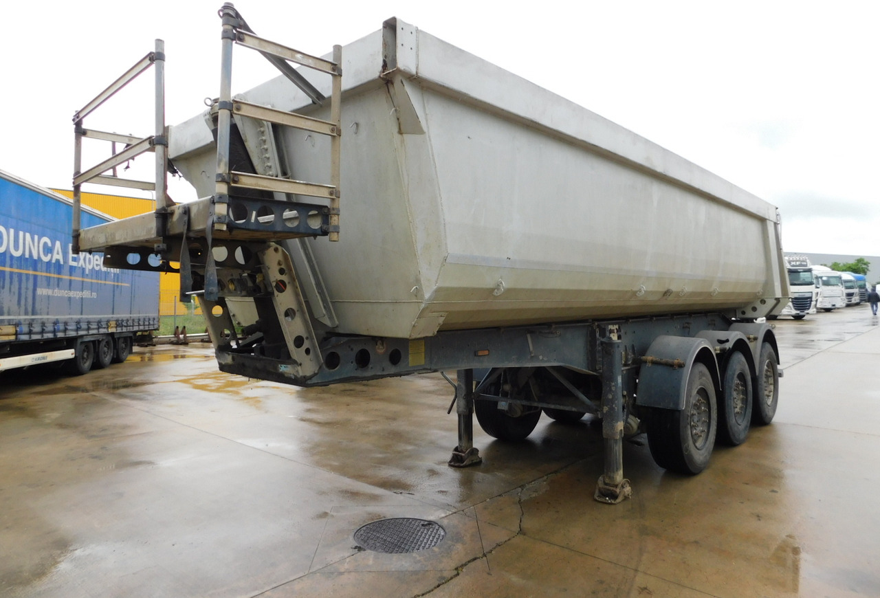 Schmitz Ski 24 - Tipper semi-trailer: picture 1 Schmitz Ski 24 - Tipper semi-trailer: picture 1