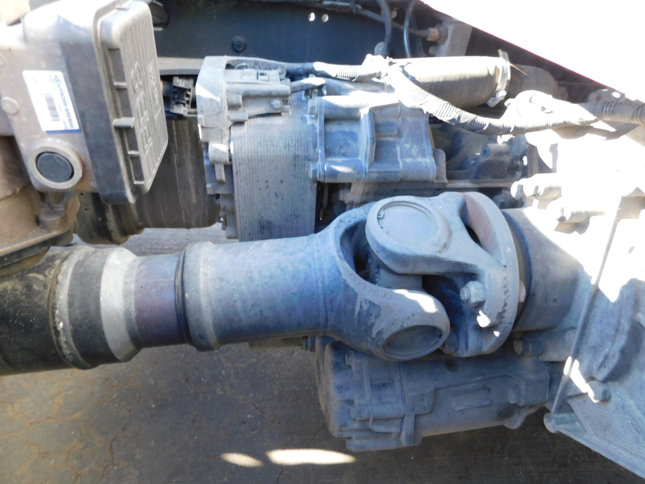 Tractor unit Ford F max 4x2 scab e6 12s2620: picture 8