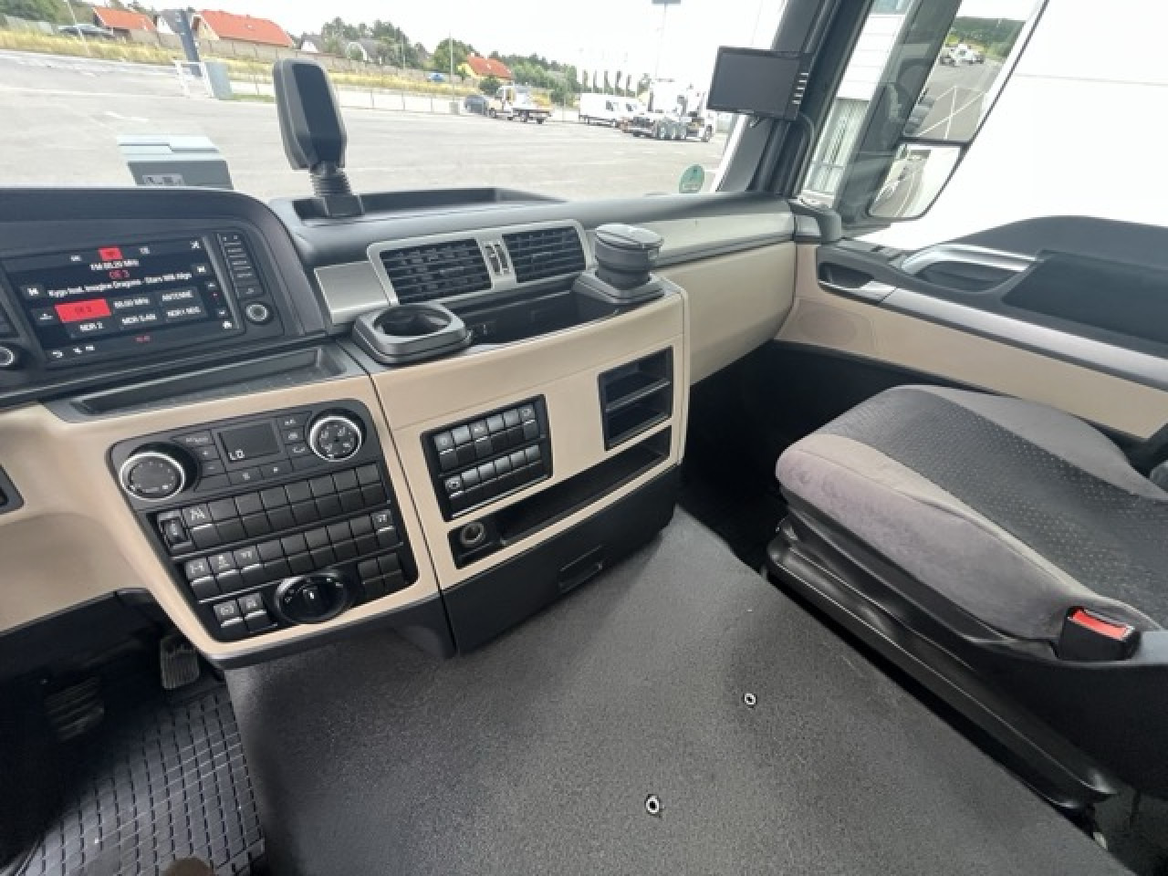 MAN TGS 26.430 6x2-4 BL Abroller VDL, Schneepflugpatte - Hook lift truck: picture 5 MAN TGS 26.430 6x2-4 BL Abroller VDL, Schneepflugpatte - Hook lift truck: picture 5