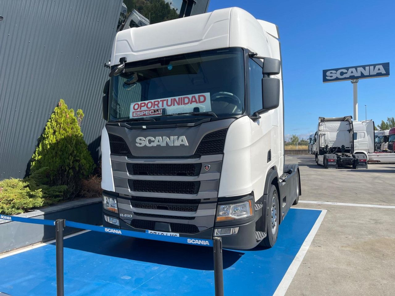 Scania R 450 - Tractor unit: picture 4 Scania R 450 - Tractor unit: picture 4