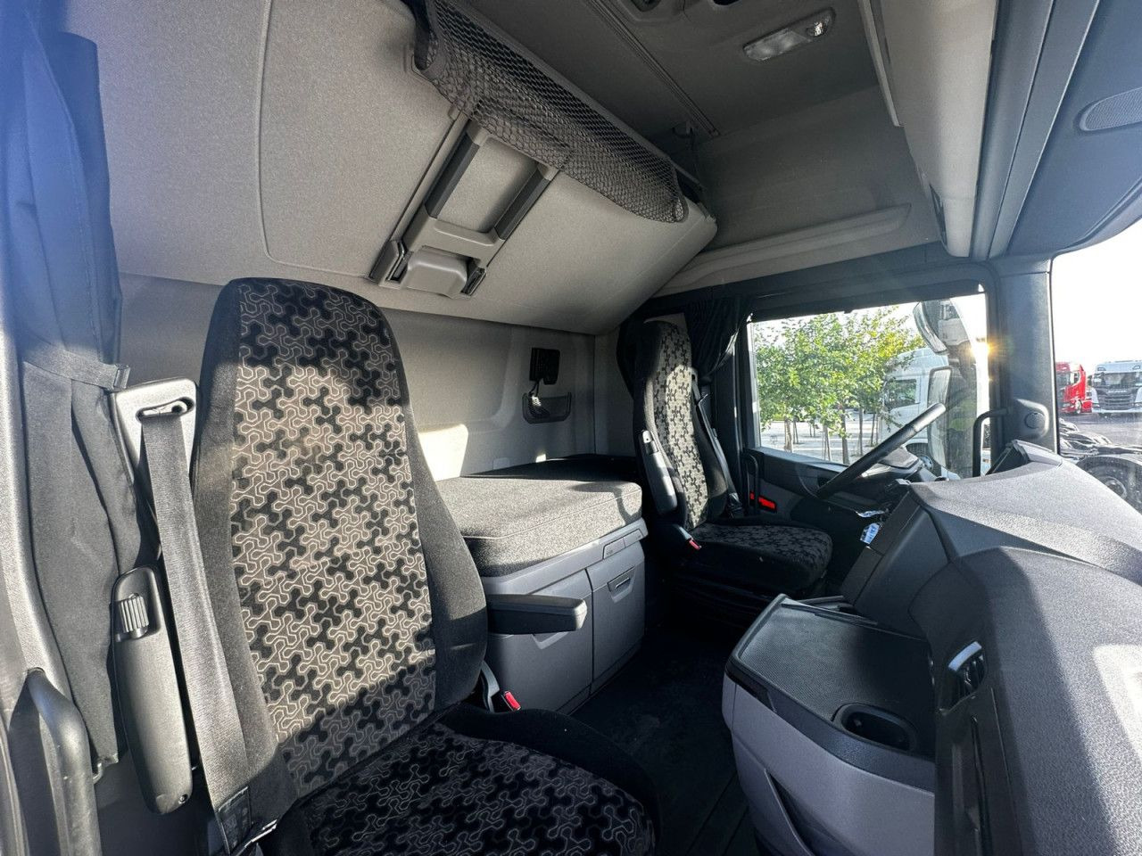 Scania S 500 - Tractor unit: picture 5 Scania S 500 - Tractor unit: picture 5