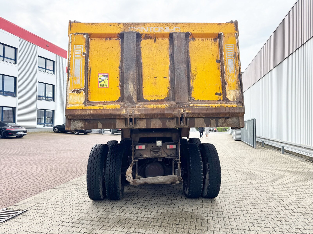Leasing of  ASTRA HHD8 86.48-80 8x6 ASTRA HHD8 86.48-80 8x6 Mulde ca. 24m³ ASTRA HHD8 86.48-80 8x6 ASTRA HHD8 86.48-80 8x6 Mulde ca. 24m³: picture 12