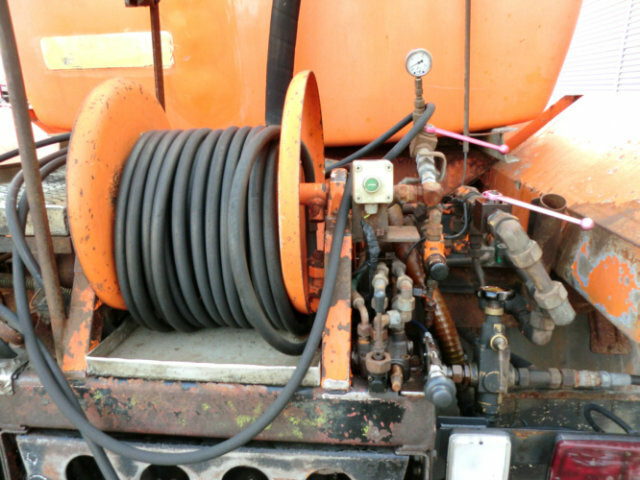 DA22, 5.000 ltr. Tank mit Pumpe Spülaufbau DA22, 5.000 ltr. Tank mit Pumpe - Storage tank: picture 4 DA22, 5.000 ltr. Tank mit Pumpe Spülaufbau DA22, 5.000 ltr. Tank mit Pumpe - Storage tank: picture 4