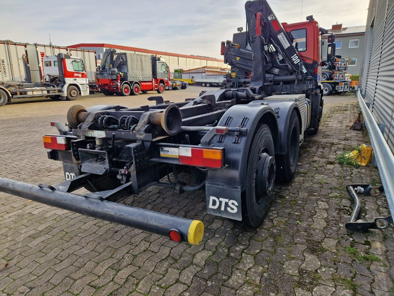 Hook lift truck, Crane truck EuroTech 240E38 6x2-4 EuroTech 240E38 6x2-4, Lift-/Lenkachse, Seilwinde, Kran Hiab 100: picture 13