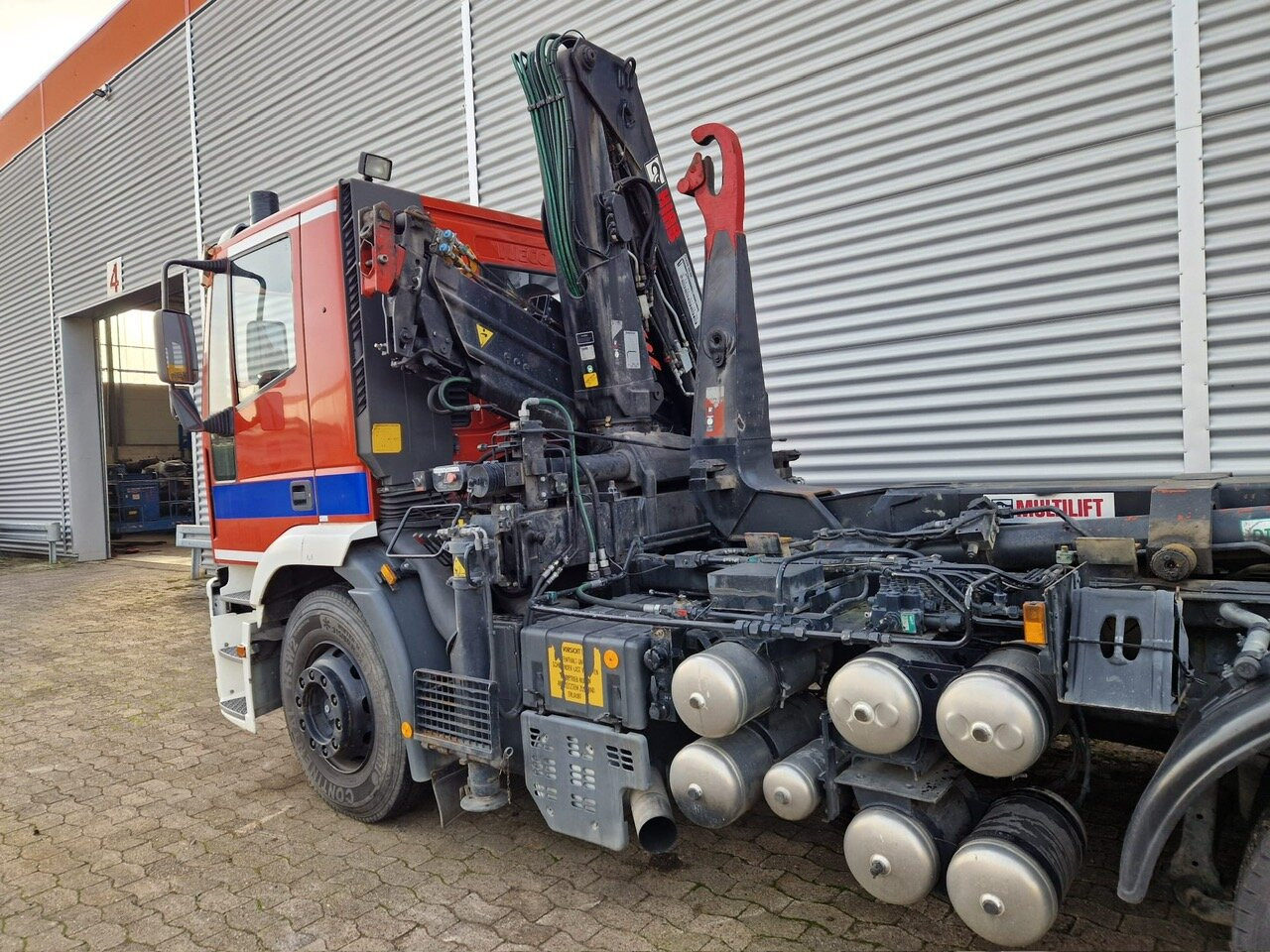 Hook lift truck, Crane truck EuroTech 240E38 6x2-4 EuroTech 240E38 6x2-4, Lift-/Lenkachse, Seilwinde, Kran Hiab 100: picture 11