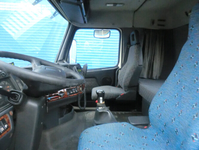 Cab chassis truck FH New 12-420 4x2: picture 9