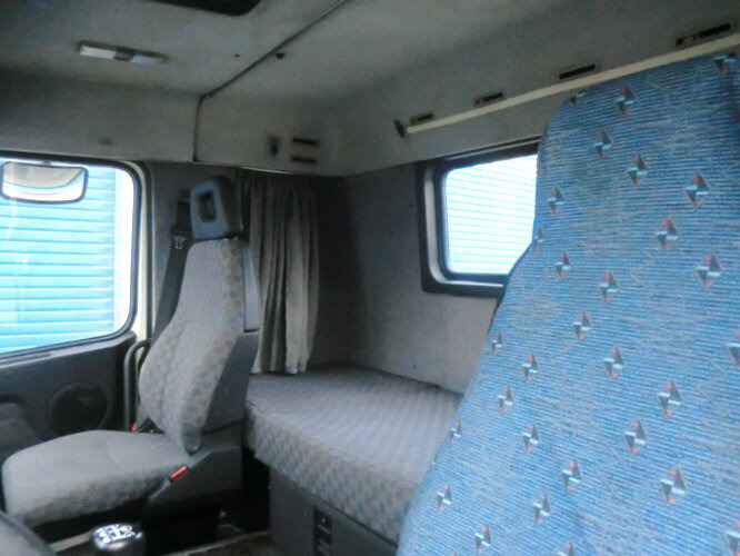 Cab chassis truck FH New 12-420 4x2: picture 10