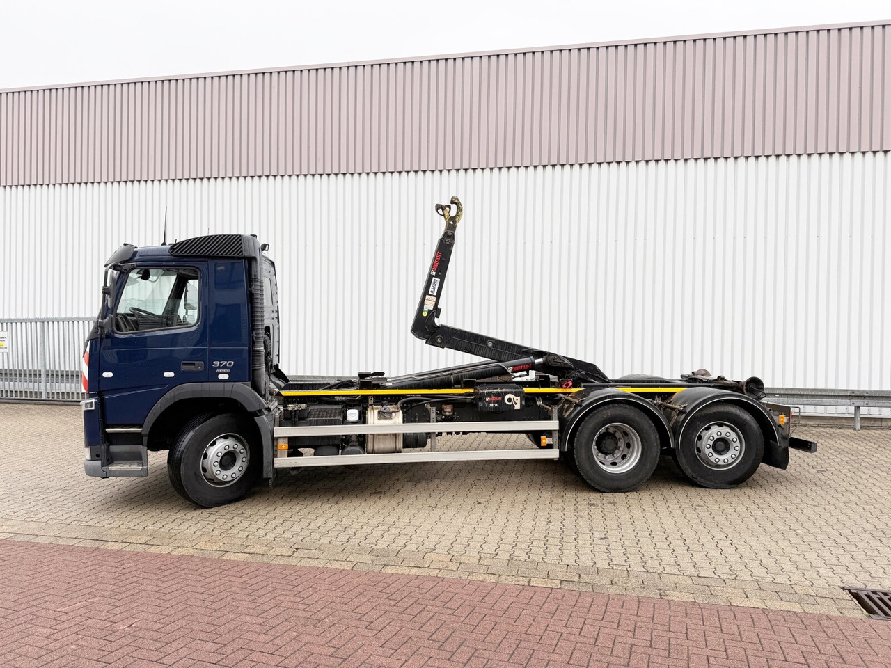 Hook lift truck FM 370/410 6x2 FM 370/410 6x2, Lenk-/Liftachse: picture 14 Hook lift truck FM 370/410 6x2 FM 370/410 6x2, Lenk-/Liftachse: picture 14