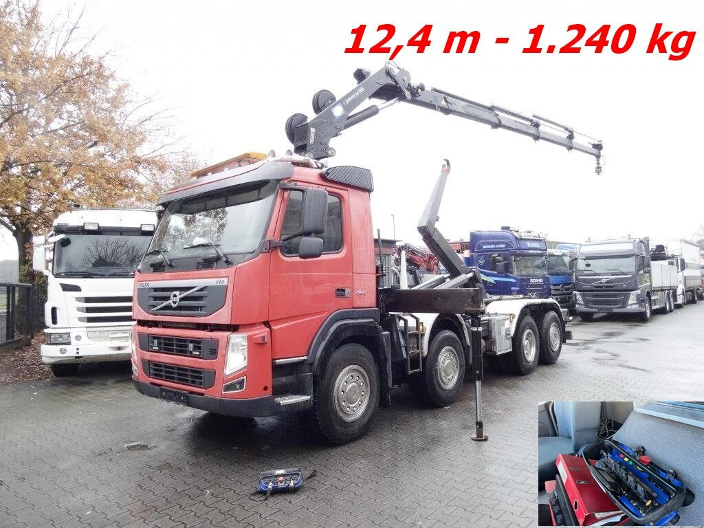 FM 460 8x2-6 FM 460 8x2-6, Lenk-/Liftachse, Kran HMF 2020-K4, Funk - Hook lift truck, Crane truck: picture 1 FM 460 8x2-6 FM 460 8x2-6, Lenk-/Liftachse, Kran HMF 2020-K4, Funk - Hook lift truck, Crane truck: picture 1
