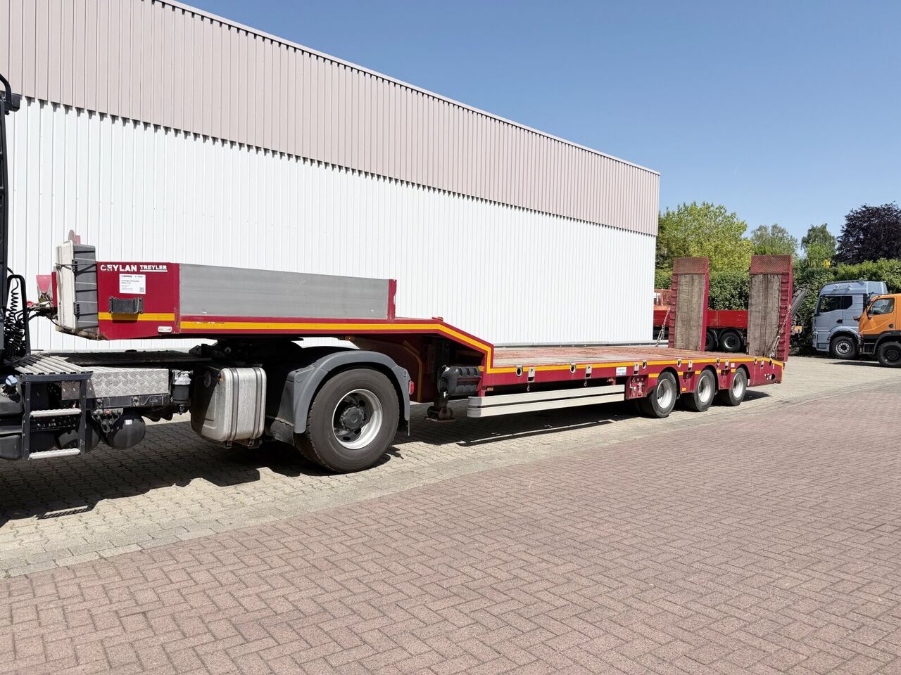 FSML 2 B1 FSML 2 B1, Liftachse, Verbr. auf 3m, hydr. Rampen - Low loader semi-trailer: picture 1 FSML 2 B1 FSML 2 B1, Liftachse, Verbr. auf 3m, hydr. Rampen - Low loader semi-trailer: picture 1