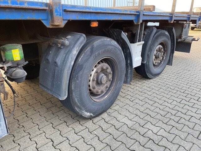 Fliegl SZS 290 SZS 290, Zwangsgelenkt - Dropside/ Flatbed semi-trailer: picture 2 Fliegl SZS 290 SZS 290, Zwangsgelenkt - Dropside/ Flatbed semi-trailer: picture 2