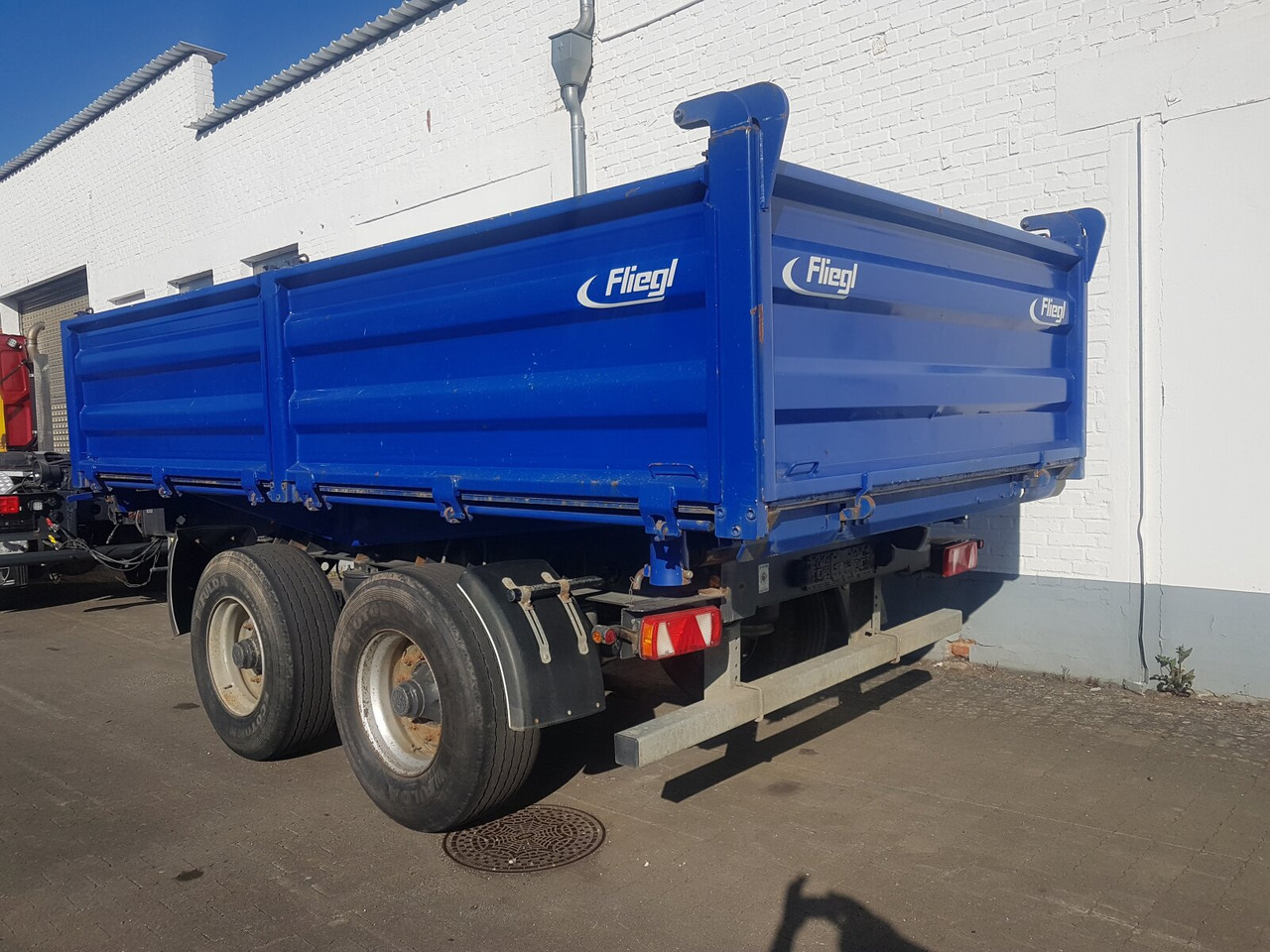 Fliegl TSK 180 TSK 180 - Dropside/ Flatbed trailer: picture 3 Fliegl TSK 180 TSK 180 - Dropside/ Flatbed trailer: picture 3