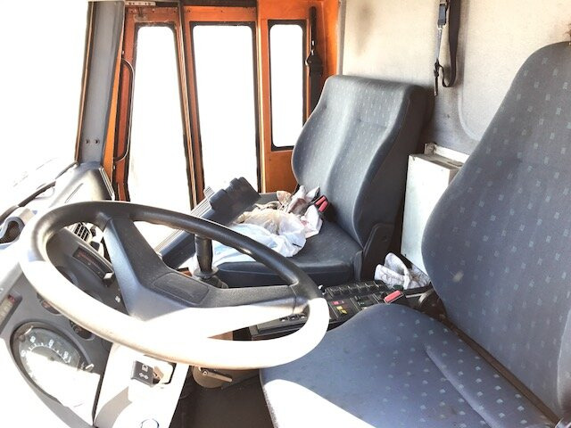 GINAF GINC 3030 GINAF GINC 3030 mit Heckkran Atlas AK 90.1 HDS - Cab chassis truck, Crane truck: picture 5 GINAF GINC 3030 GINAF GINC 3030 mit Heckkran Atlas AK 90.1 HDS - Cab chassis truck, Crane truck: picture 5