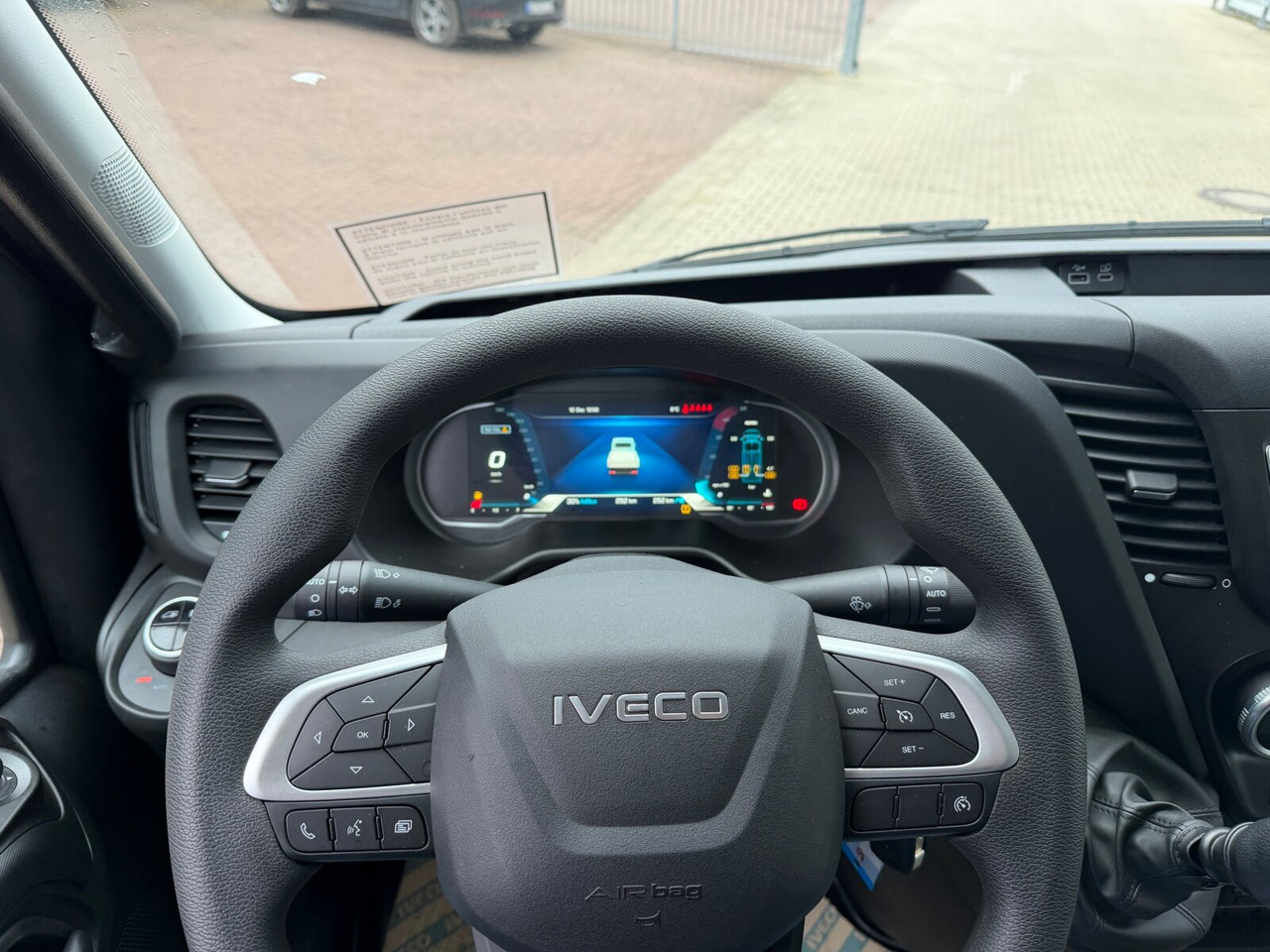 Iveco Daily 72C18H/P DK 4x2 Daily 72C18H/P DK 4x2, Nebenantrieb, Mehrfach Vorhanden! - Cab chassis truck: picture 3 Iveco Daily 72C18H/P DK 4x2 Daily 72C18H/P DK 4x2, Nebenantrieb, Mehrfach Vorhanden! - Cab chassis truck: picture 3
