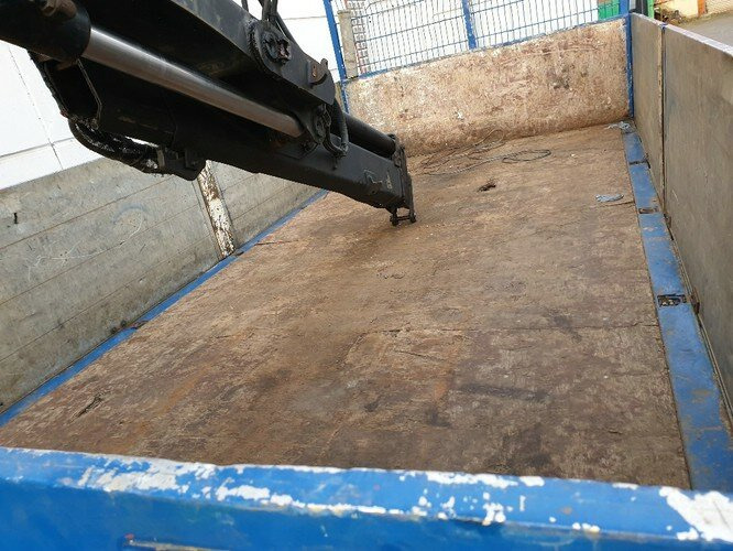 Iveco EuroCargo 80E 18 4x2 Euro Cargo ML 80 E 18, Hiab Kran 060-2 - Crane truck, Dropside/ Flatbed truck: picture 2 Iveco EuroCargo 80E 18 4x2 Euro Cargo ML 80 E 18, Hiab Kran 060-2 - Crane truck, Dropside/ Flatbed truck: picture 2