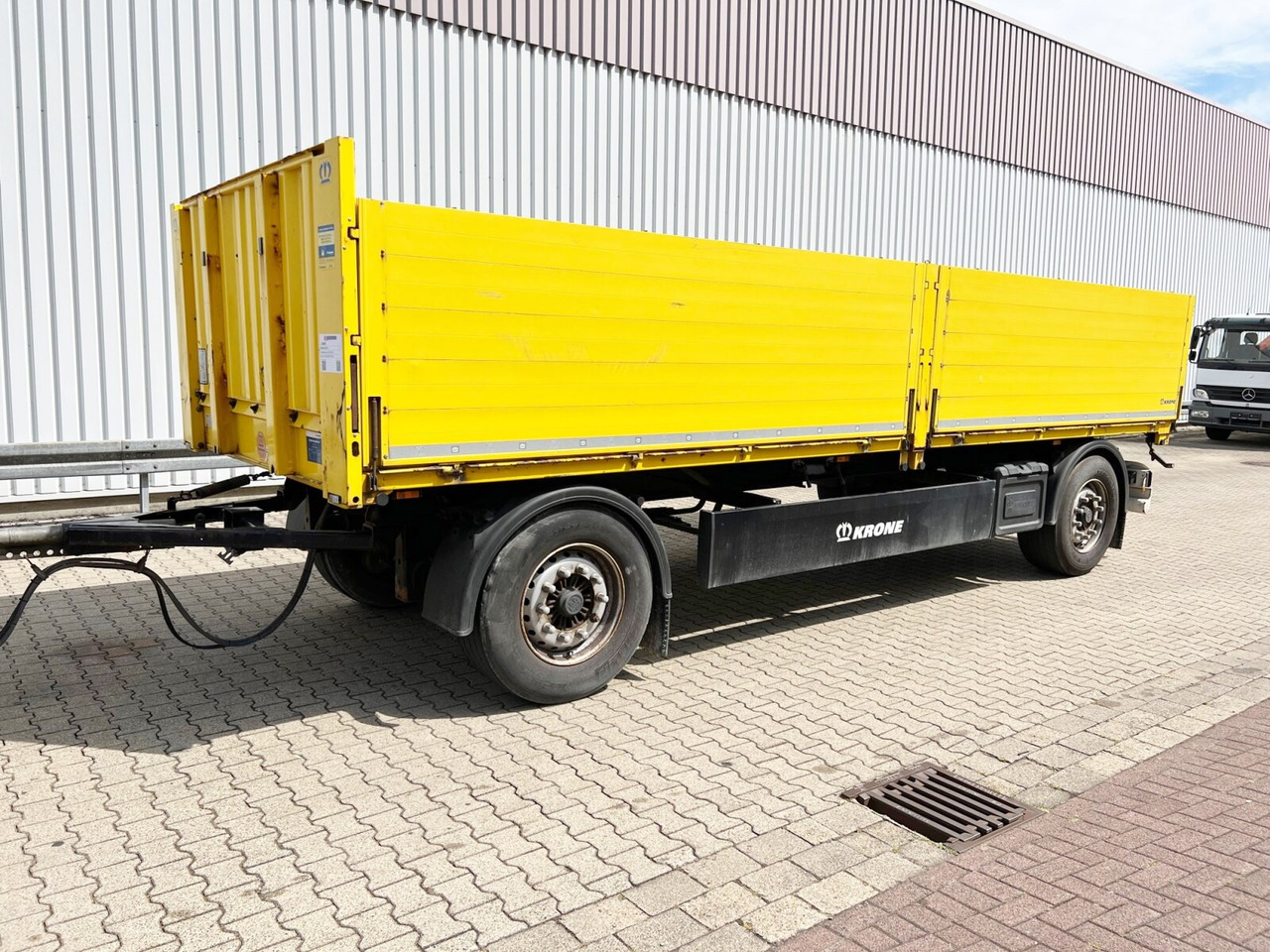 Krone AZP 18 AZP 18 - Dropside/ Flatbed trailer: picture 1 Krone AZP 18 AZP 18 - Dropside/ Flatbed trailer: picture 1