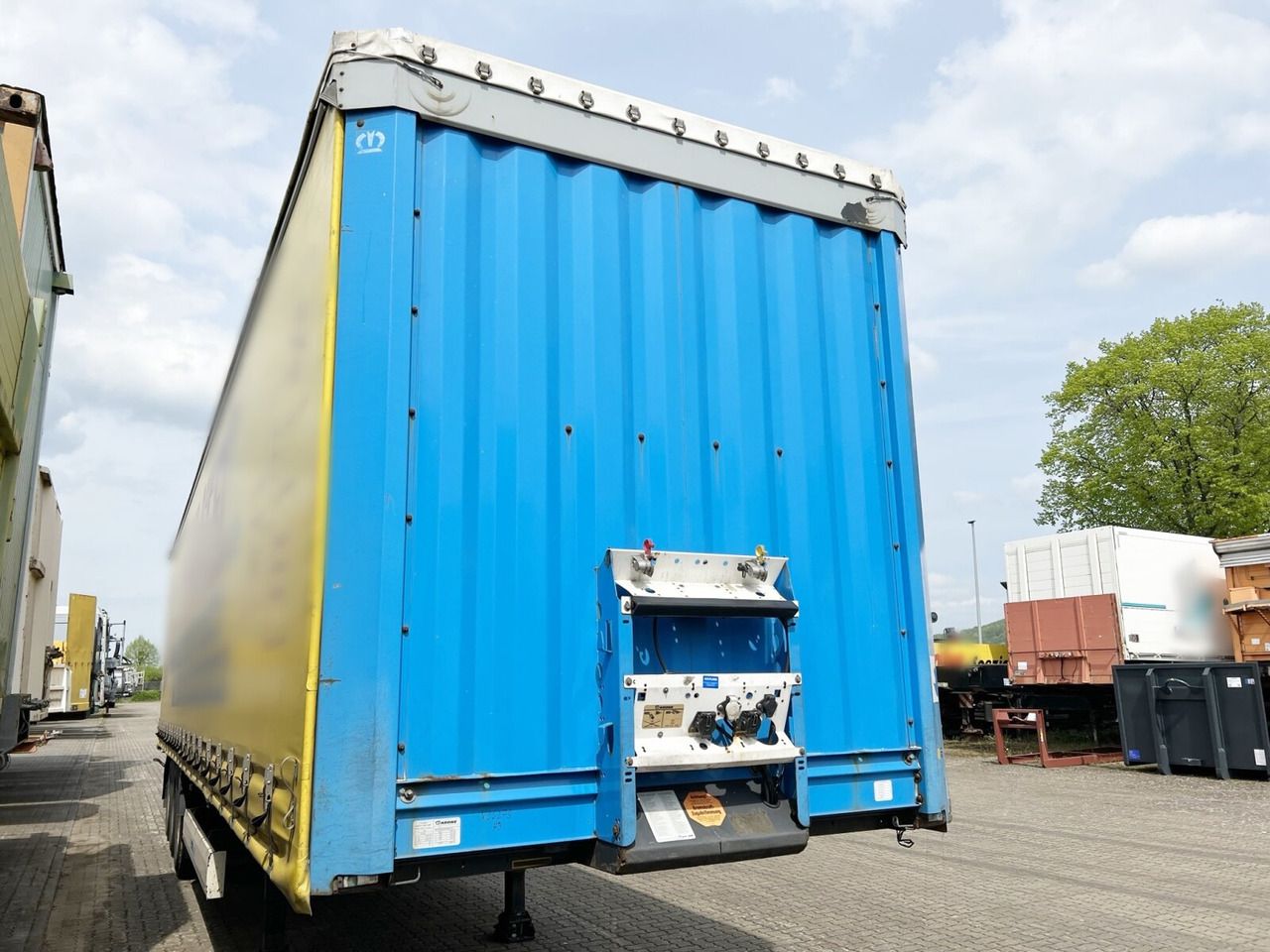 Curtainsider semi-trailer Krone SDP 27 SDP 27 , Edscha-Verdeck: picture 11 Curtainsider semi-trailer Krone SDP 27 SDP 27 , Edscha-Verdeck: picture 11