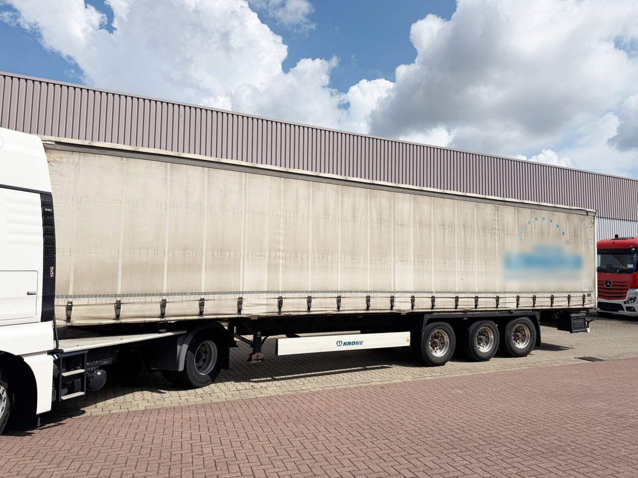 Krone SDP 27 eLCL10-CS Coil Liner SDP 27 eLCL10-CS Coil Liner, Coilmulde, Liftachse, Nachlauflenkachse, Edscha - Dropside/ Flatbed semi-trailer: picture 1 Krone SDP 27 eLCL10-CS Coil Liner SDP 27 eLCL10-CS Coil Liner, Coilmulde, Liftachse, Nachlauflenkachse, Edscha - Dropside/ Flatbed semi-trailer: picture 1
