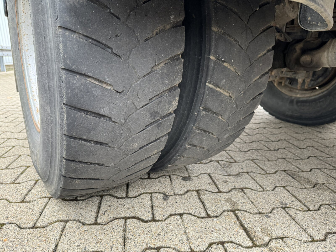 MAN 18.255 MAK 4x4 BB 18.255 MAK 4x4 BB - Cab chassis truck: picture 3 MAN 18.255 MAK 4x4 BB 18.255 MAK 4x4 BB - Cab chassis truck: picture 3