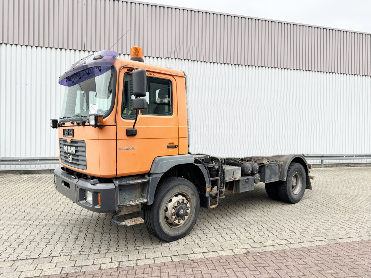 MAN 18.255 MAK 4x4 BB 18.255 MAK 4x4 BB - Cab chassis truck: picture 1 MAN 18.255 MAK 4x4 BB 18.255 MAK 4x4 BB - Cab chassis truck: picture 1
