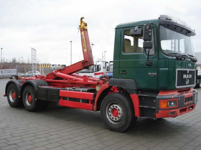 MAN E69 26.403 26.403 6x2, Marrell 26.70, AHK - Hook lift truck: picture 2 MAN E69 26.403 26.403 6x2, Marrell 26.70, AHK - Hook lift truck: picture 2