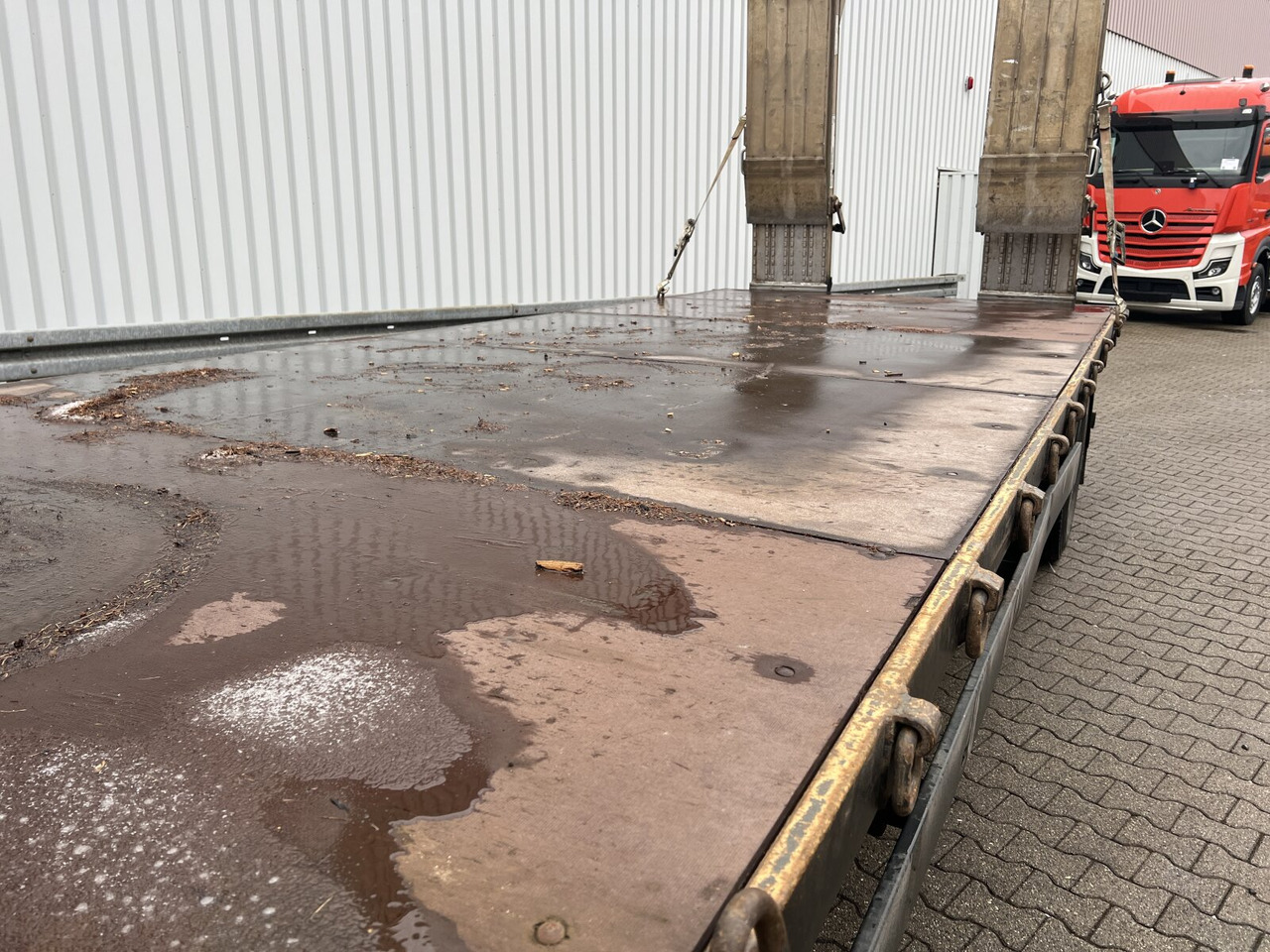 MAN LE 14.280 4x2 L LE 14.280 4x2 L, Maschinentransporter, 2x AHK - Dropside/ Flatbed truck: picture 2 MAN LE 14.280 4x2 L LE 14.280 4x2 L, Maschinentransporter, 2x AHK - Dropside/ Flatbed truck: picture 2
