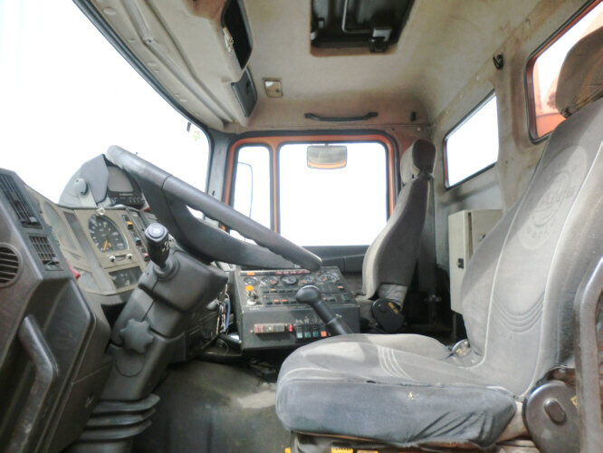 Road sweeper MAN M03 14.152 4x2 M03 14.152 4x2, Schienenkehrmaschine: picture 11