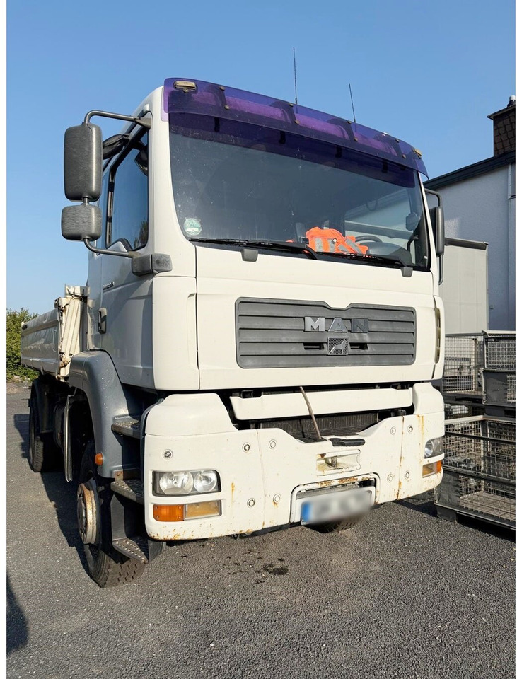 MAN TGA 18.360 4X4 BB TGA 18.360 4X4 BB - Tipper: picture 2 MAN TGA 18.360 4X4 BB TGA 18.360 4X4 BB - Tipper: picture 2