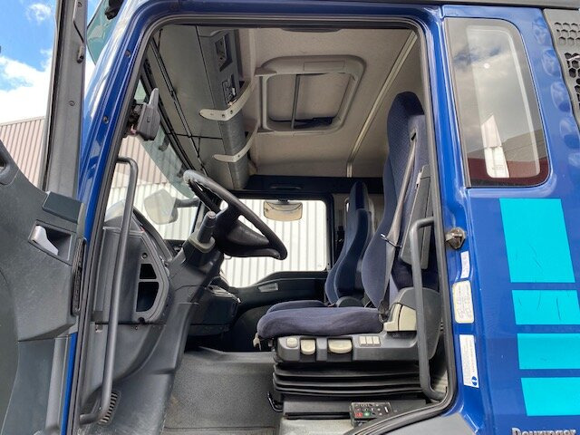 MAN TGA 35.480 8x4-4 BL TGA 35.480 8x4-4 BL, Lift-/Lenkachse - Cab chassis truck: picture 3 MAN TGA 35.480 8x4-4 BL TGA 35.480 8x4-4 BL, Lift-/Lenkachse - Cab chassis truck: picture 3