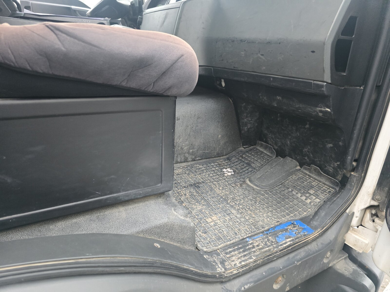 MAN TGL 12.250 4x2 BL TGL 12.250 4x2 BL, Palfinger Abroller P 07-25MPA, 2xAHK-ÖL - Hook lift truck: picture 3 MAN TGL 12.250 4x2 BL TGL 12.250 4x2 BL, Palfinger Abroller P 07-25MPA, 2xAHK-ÖL - Hook lift truck: picture 3