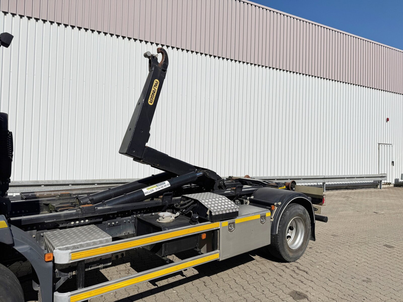 Hook lift truck MAN TGM 15.250/340 4X2 BL TGM 15.250/340 4X2 BL: picture 14