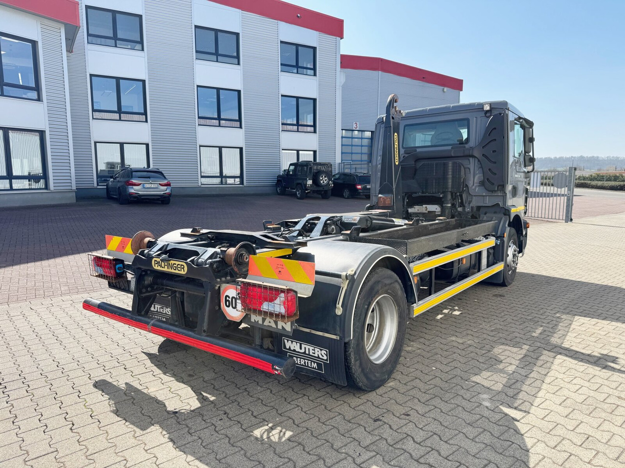Hook lift truck MAN TGM 15.250/340 4X2 BL TGM 15.250/340 4X2 BL: picture 10