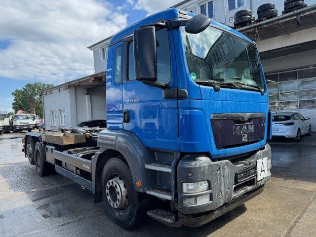 MAN TGS 26.400 6x2-4 BL TGS 26.400 6x2-4 BL, Lenk-/Liftachse - Hook lift truck: picture 2 MAN TGS 26.400 6x2-4 BL TGS 26.400 6x2-4 BL, Lenk-/Liftachse - Hook lift truck: picture 2