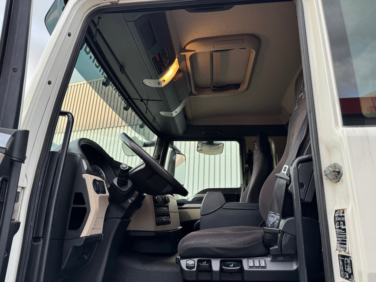 MAN TGS 26.420 6x2-4 LL TGS 26.420 6x2-4 LL, Navi, Lenk-/Liftachse, Heckkran Palfinger PK20.501L TEC - Crane truck, Dropside/ Flatbed truck: picture 4 MAN TGS 26.420 6x2-4 LL TGS 26.420 6x2-4 LL, Navi, Lenk-/Liftachse, Heckkran Palfinger PK20.501L TEC - Crane truck, Dropside/ Flatbed truck: picture 4