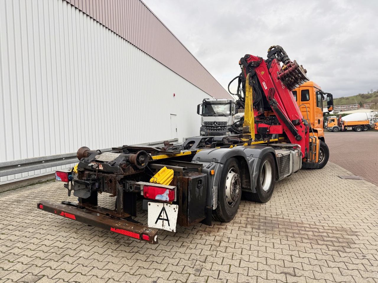 Hook lift truck, Crane truck MAN TGS 26.440 6x2-4 BL TGS 26.440 6x2-4 BL, Lenk-/Liftachse, Krankabine, Kran Epsilon Q150Z96: picture 10