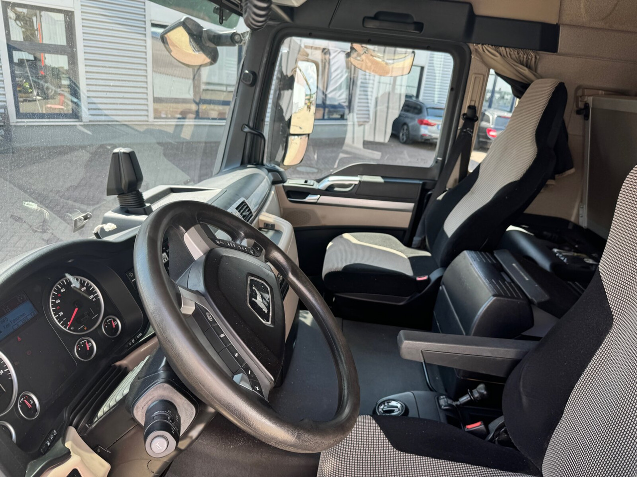 MAN TGS 26.500 6X4H-4 BL TGS 26.500 6X4H-4 BL, PriTarder, HydroDrive, Lenk-/Lift, Heckkran Epsilon M130Z83 - Timber truck, Crane truck: picture 4 MAN TGS 26.500 6X4H-4 BL TGS 26.500 6X4H-4 BL, PriTarder, HydroDrive, Lenk-/Lift, Heckkran Epsilon M130Z83 - Timber truck, Crane truck: picture 4