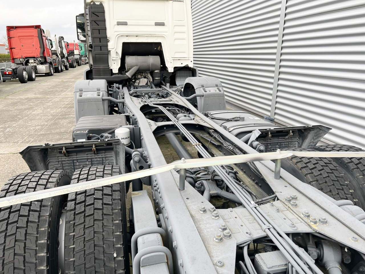 MAN TGS 50.480BB 10x4 Retarder TGS 50.480BB 10x4 Retarder, 3-f.NA - Cab chassis truck: picture 2 MAN TGS 50.480BB 10x4 Retarder TGS 50.480BB 10x4 Retarder, 3-f.NA - Cab chassis truck: picture 2