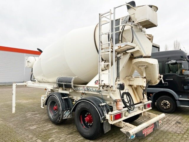 MÜLLER MITTELTAL SF32 mit Liebherr Betonmischer ca. 10m³ MÜLLER MITTELTAL SF32, Liebherr Betonmischer 10m³, 4x VORHANDEN , Liftachse - Concrete mixer semi-trailer: picture 4 MÜLLER MITTELTAL SF32 mit Liebherr Betonmischer ca. 10m³ MÜLLER MITTELTAL SF32, Liebherr Betonmischer 10m³, 4x VORHANDEN , Liftachse - Concrete mixer semi-trailer: picture 4